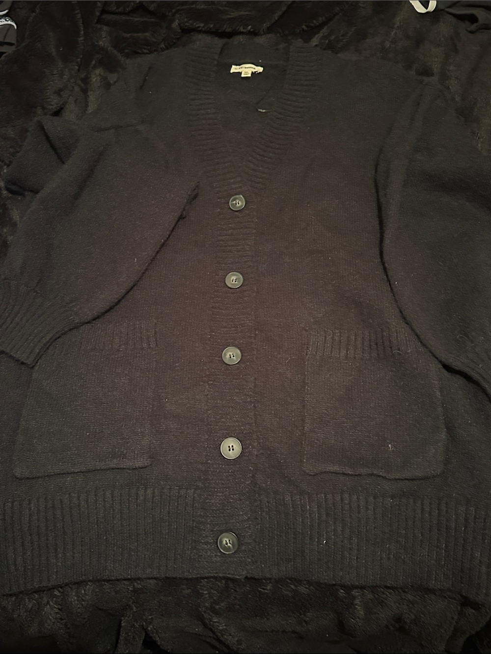 eesome Black Button-Front Knit Cardigan